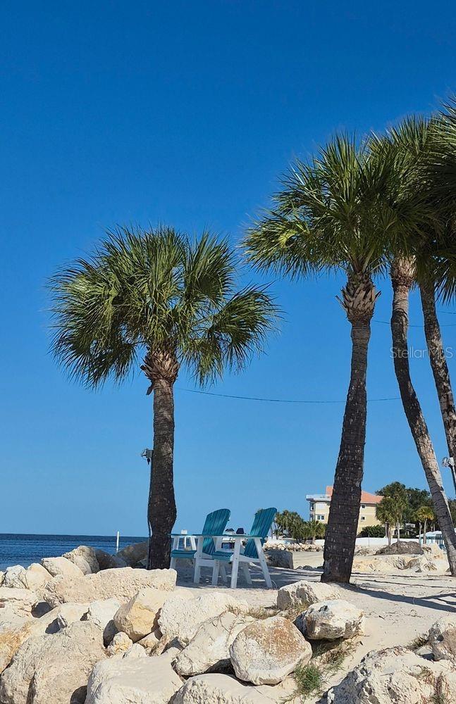 4880 SHELL STREAM BLVD