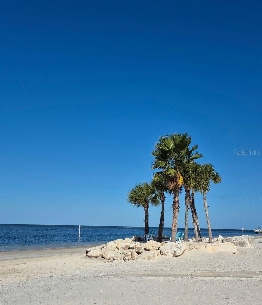 4880 SHELL STREAM BLVD