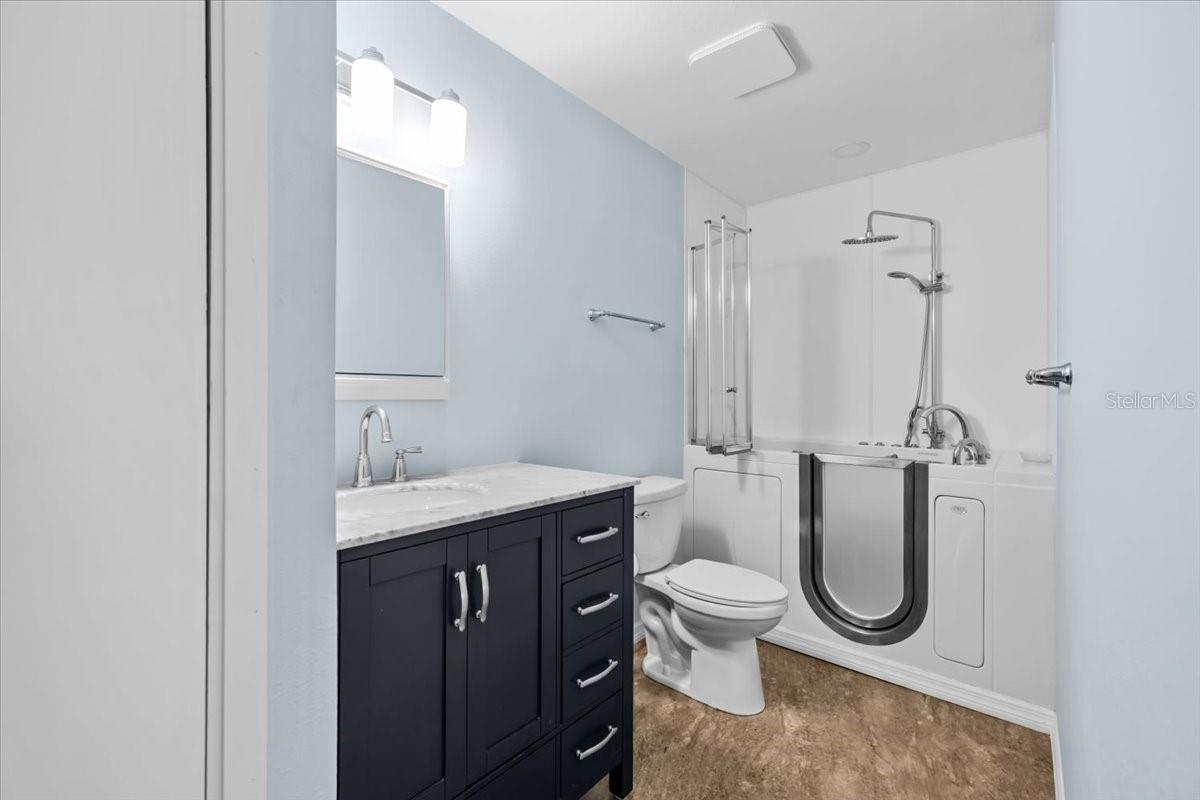 4880 SHELL STREAM BLVD