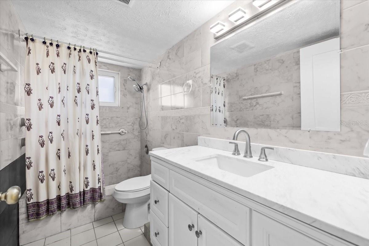 4880 SHELL STREAM BLVD