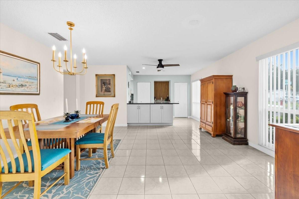 4880 SHELL STREAM BLVD