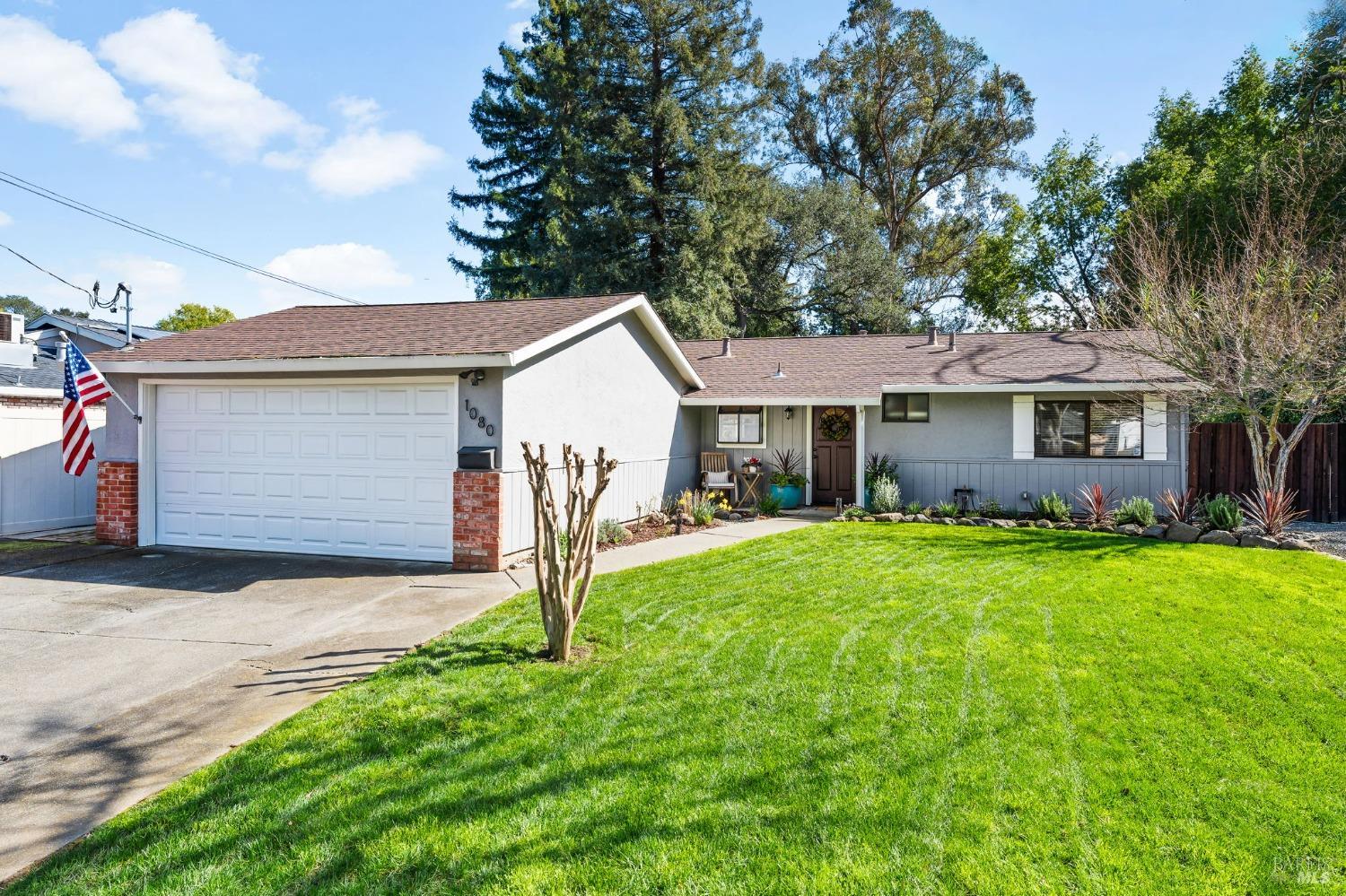 1080 Linda Vista Ave