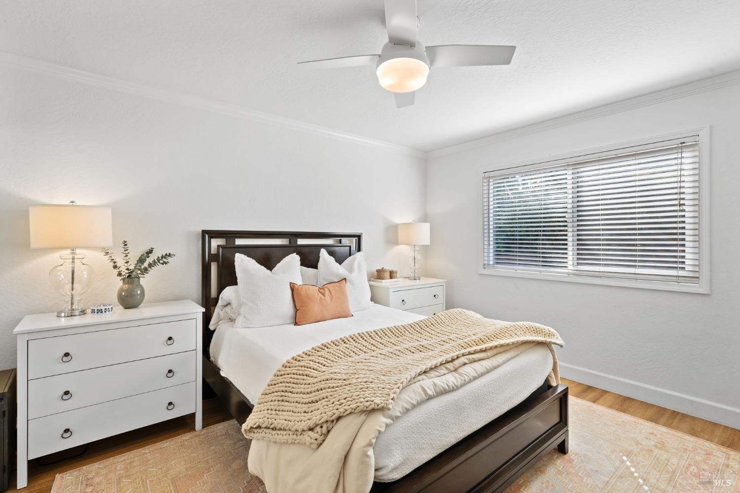 1080 Linda Vista Ave