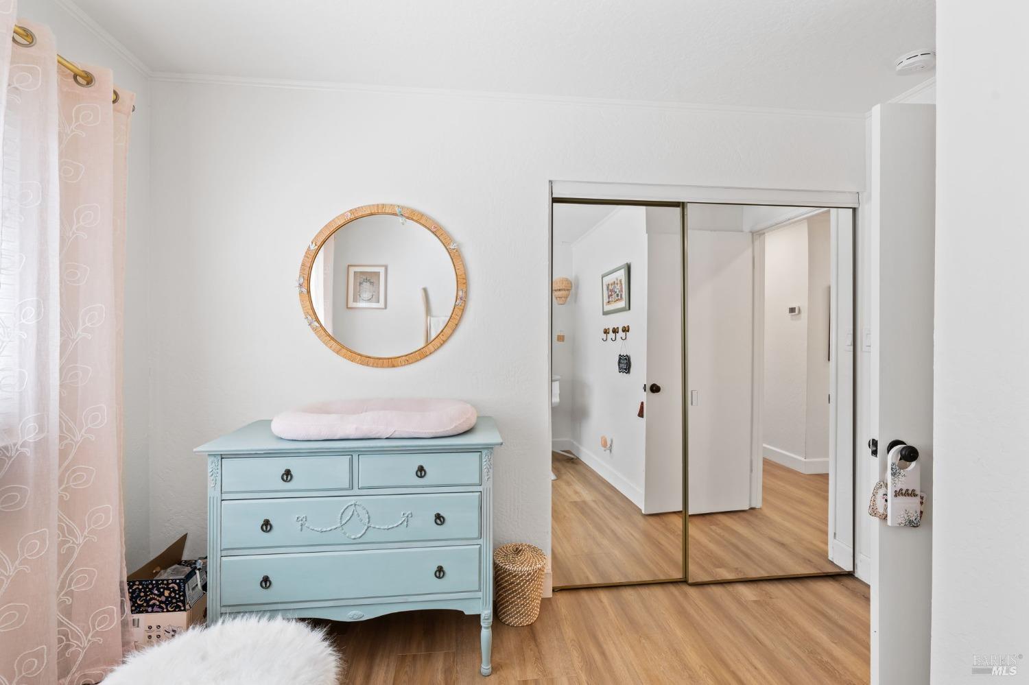 1080 Linda Vista Ave