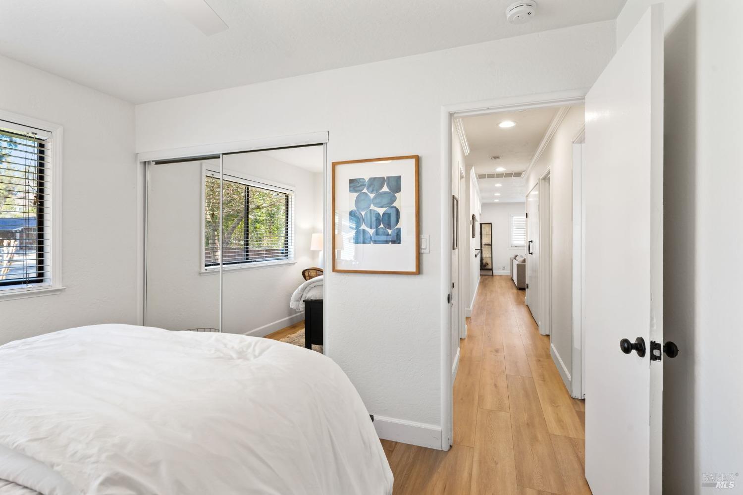 1080 Linda Vista Ave