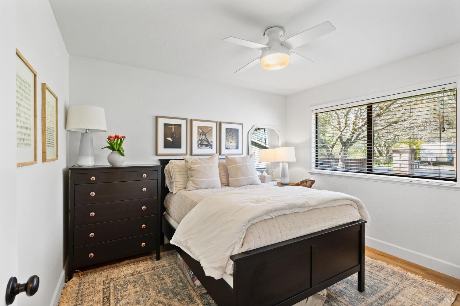 1080 Linda Vista Ave