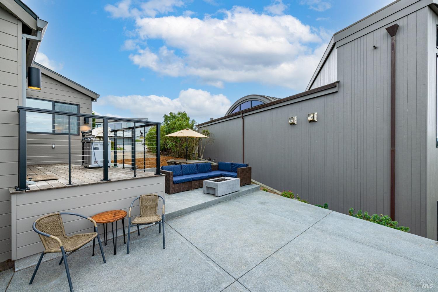 20690 Mockingbird Road