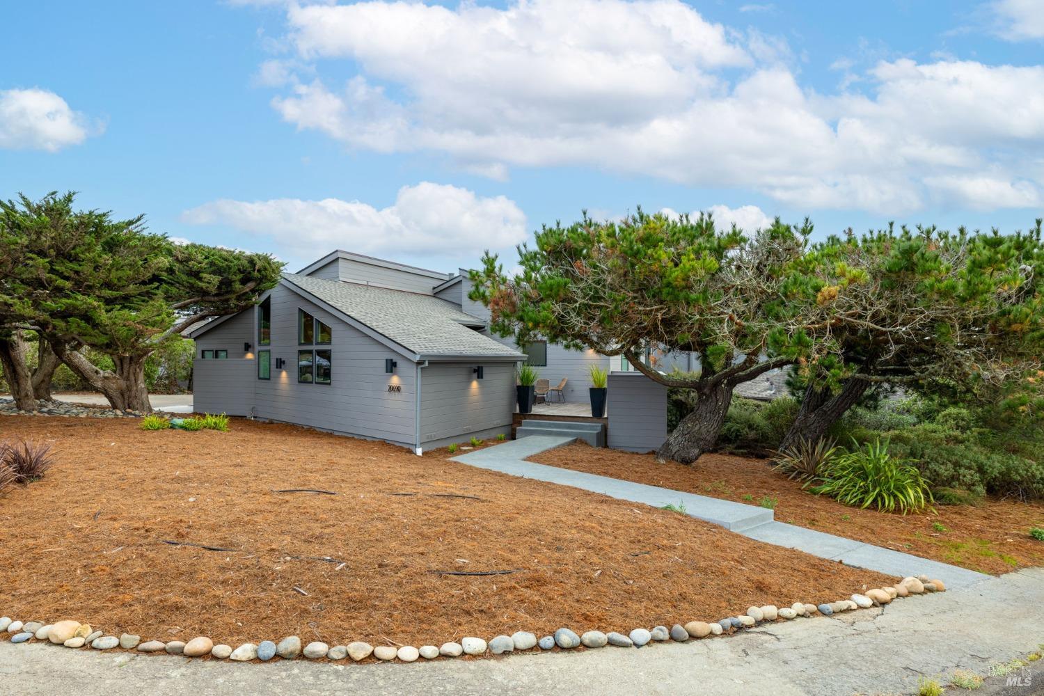 20690 Mockingbird Road