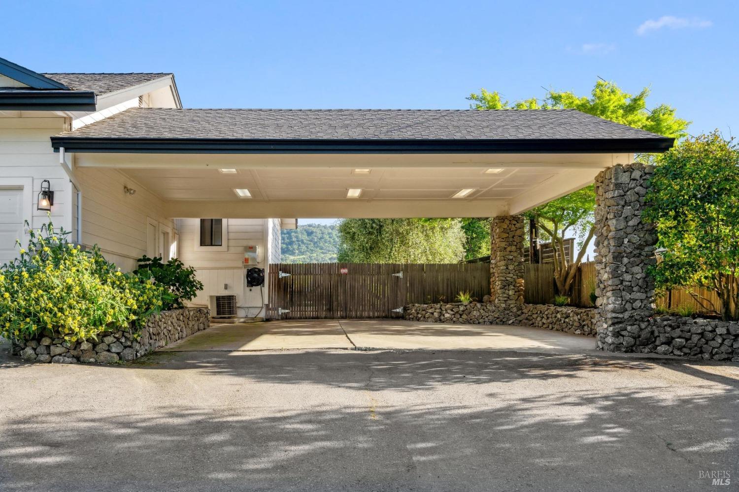 105 Kreuzer Ln
