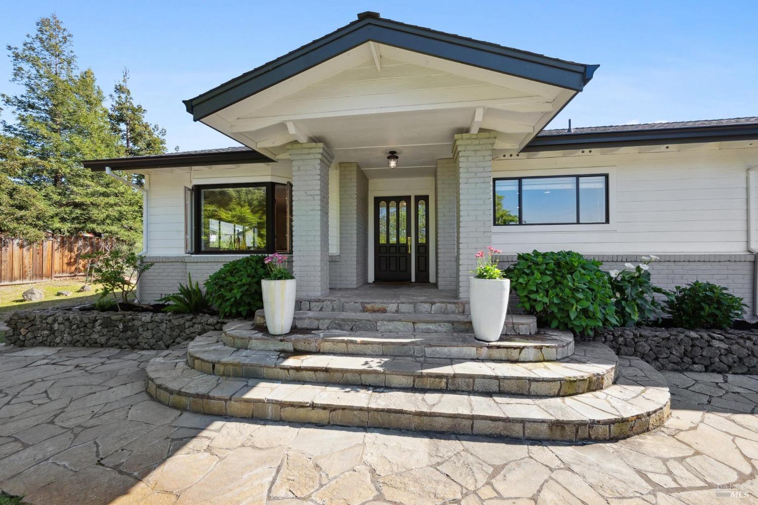 105 Kreuzer Ln