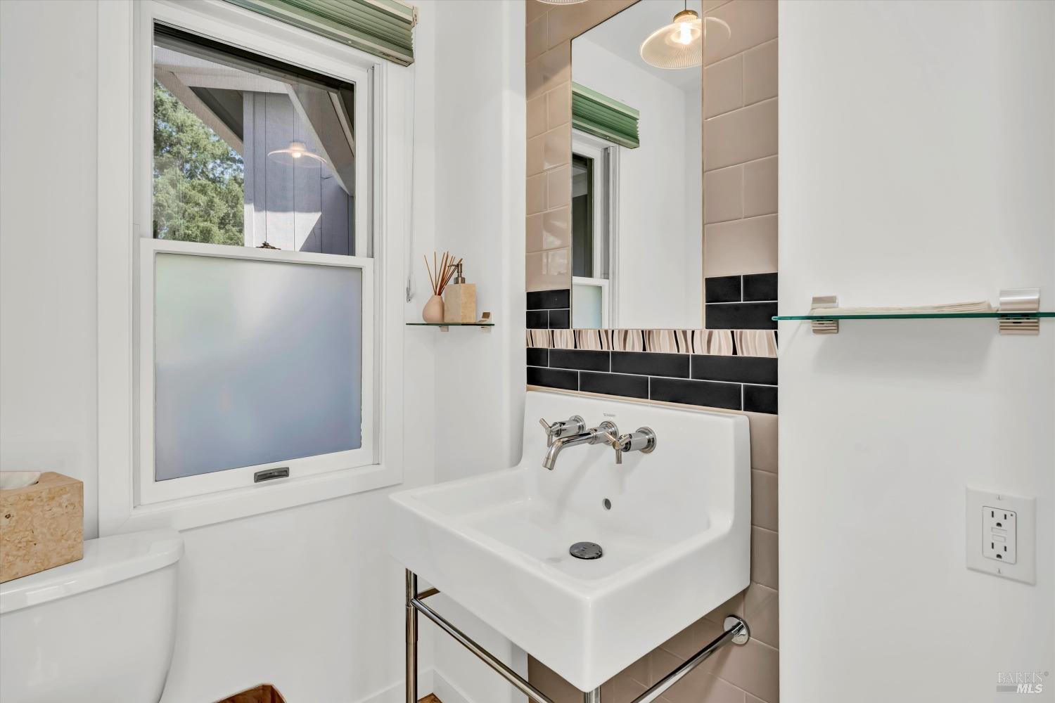 511 Kortum Canyon Rd