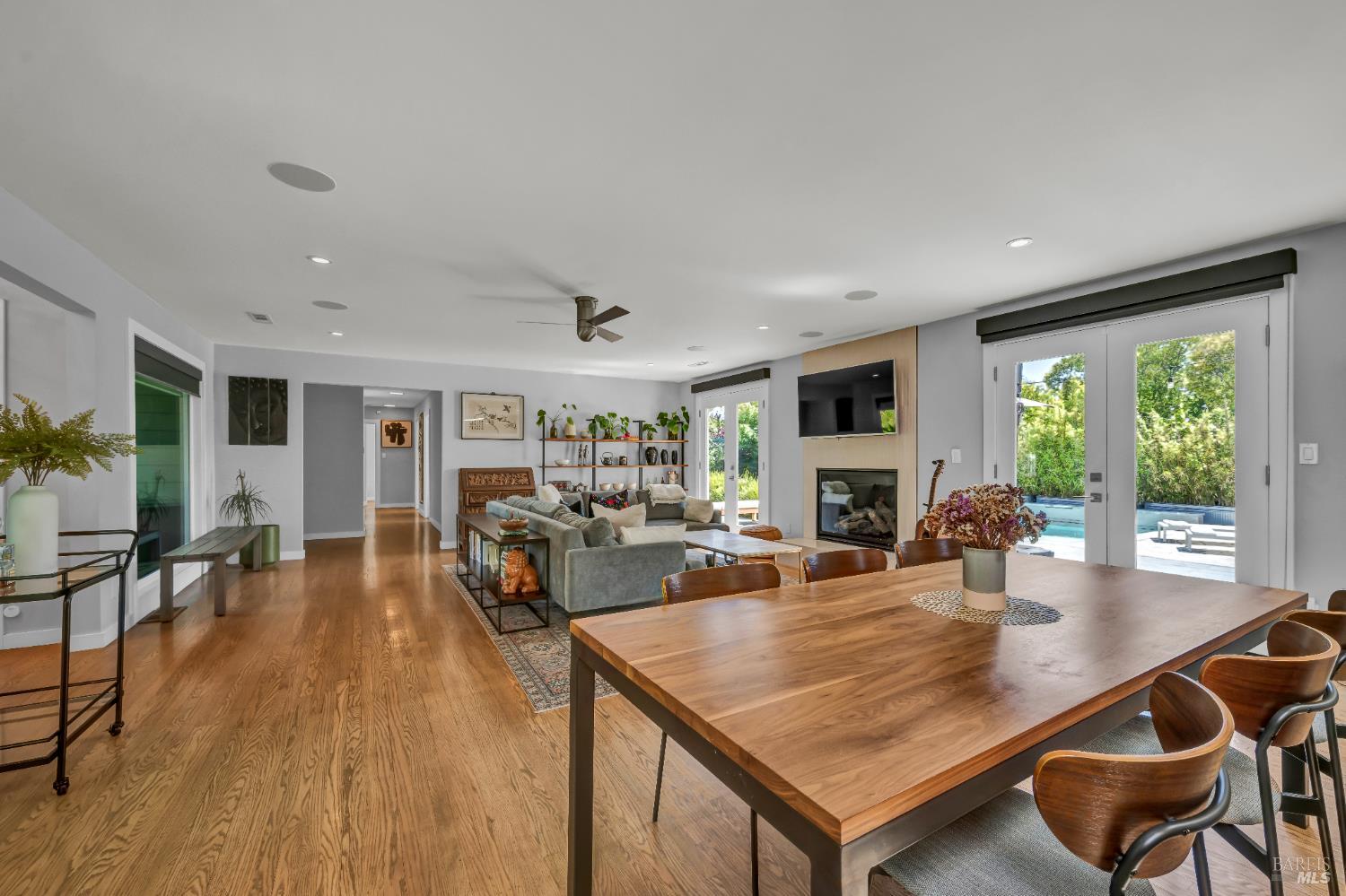 186 S Seymour Street