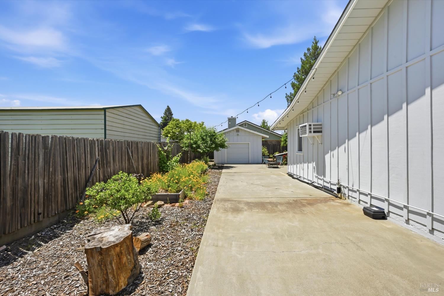 1124 Wine Country Avenue