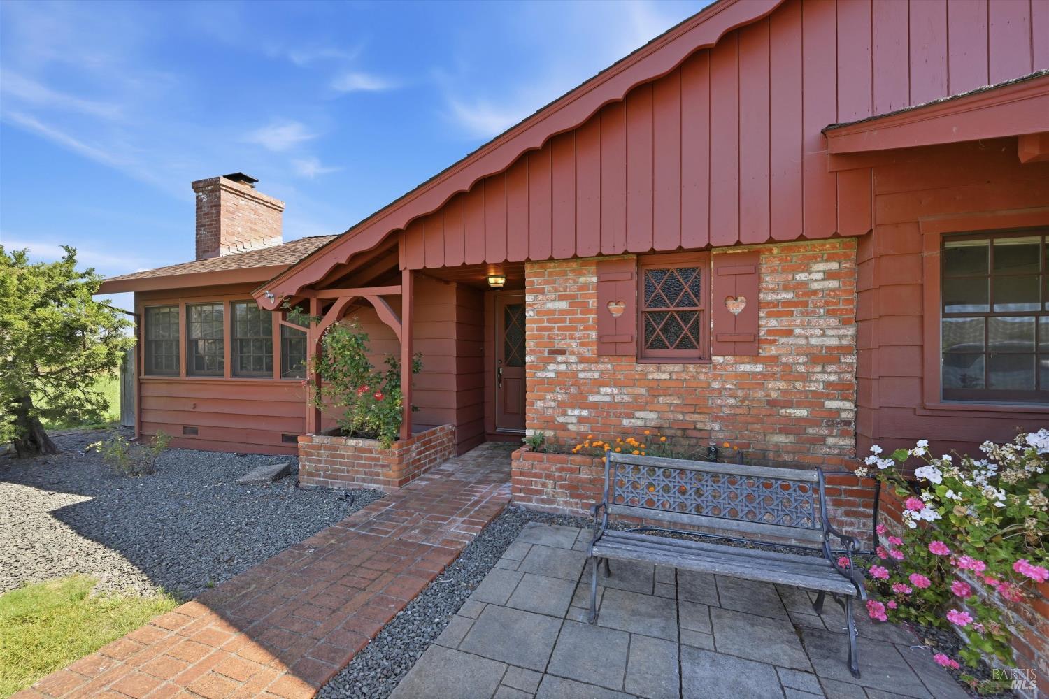 1120 Wine Country Avenue