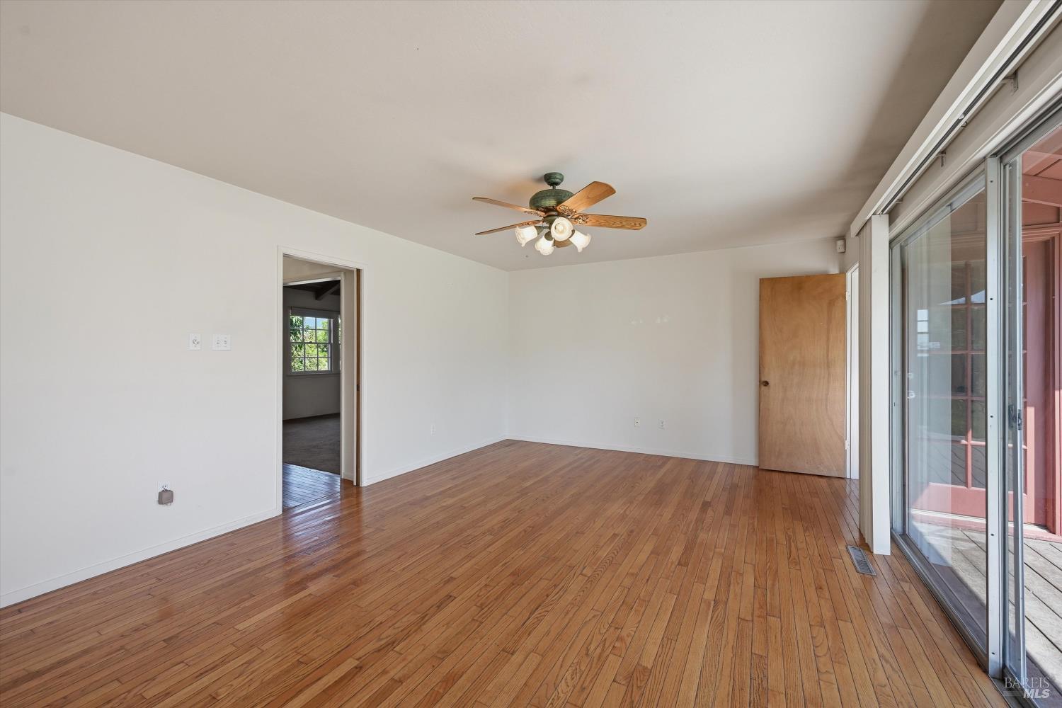 1120 Wine Country Avenue