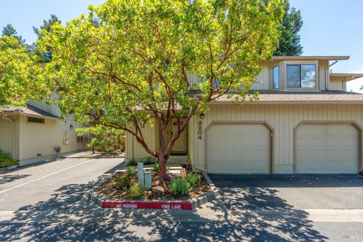 3204 Villa Lane