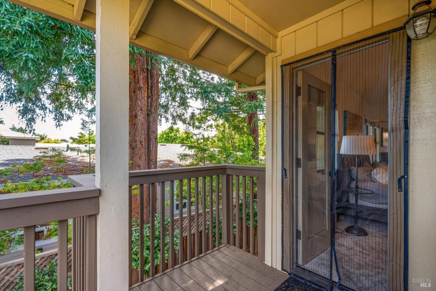 3204 Villa Lane