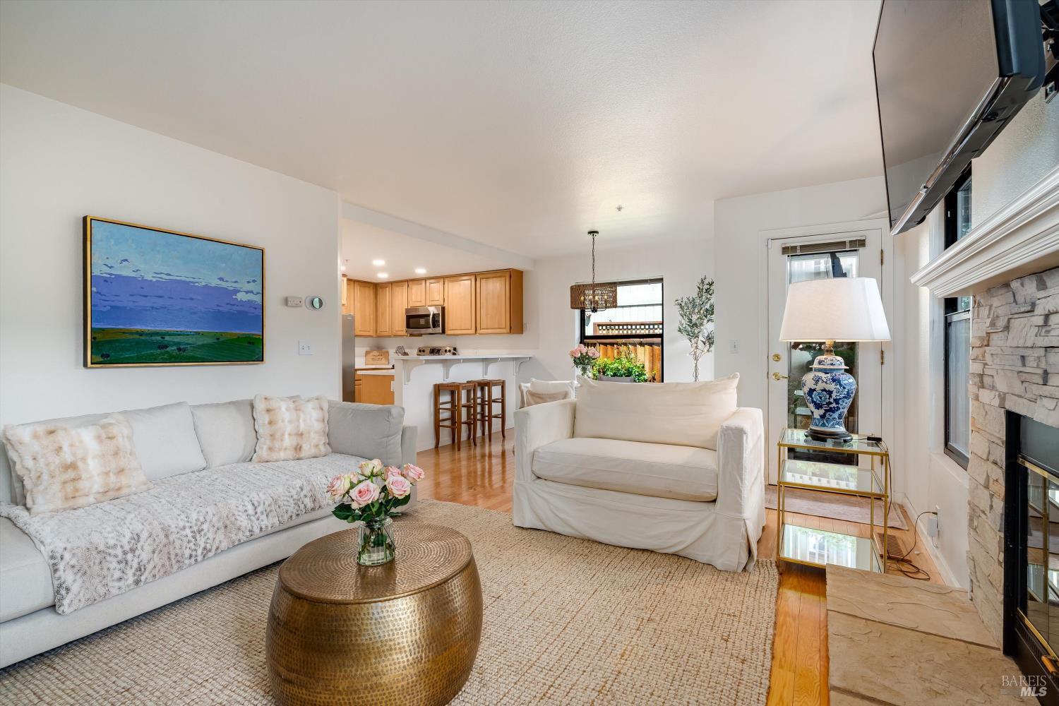 3204 Villa Lane
