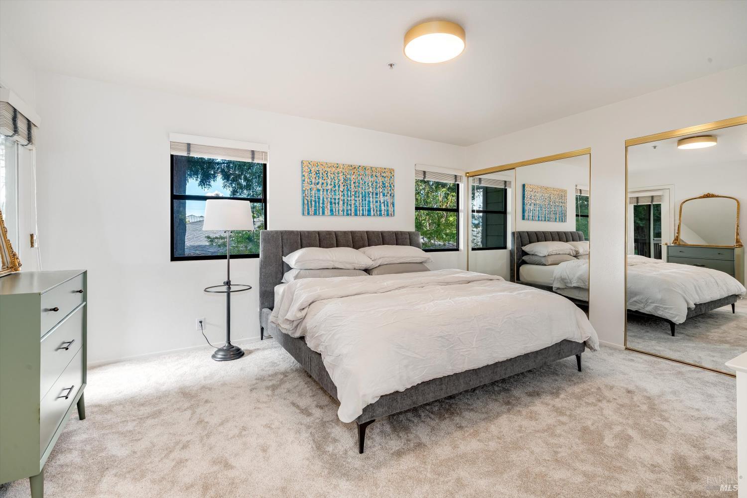 3204 Villa Lane