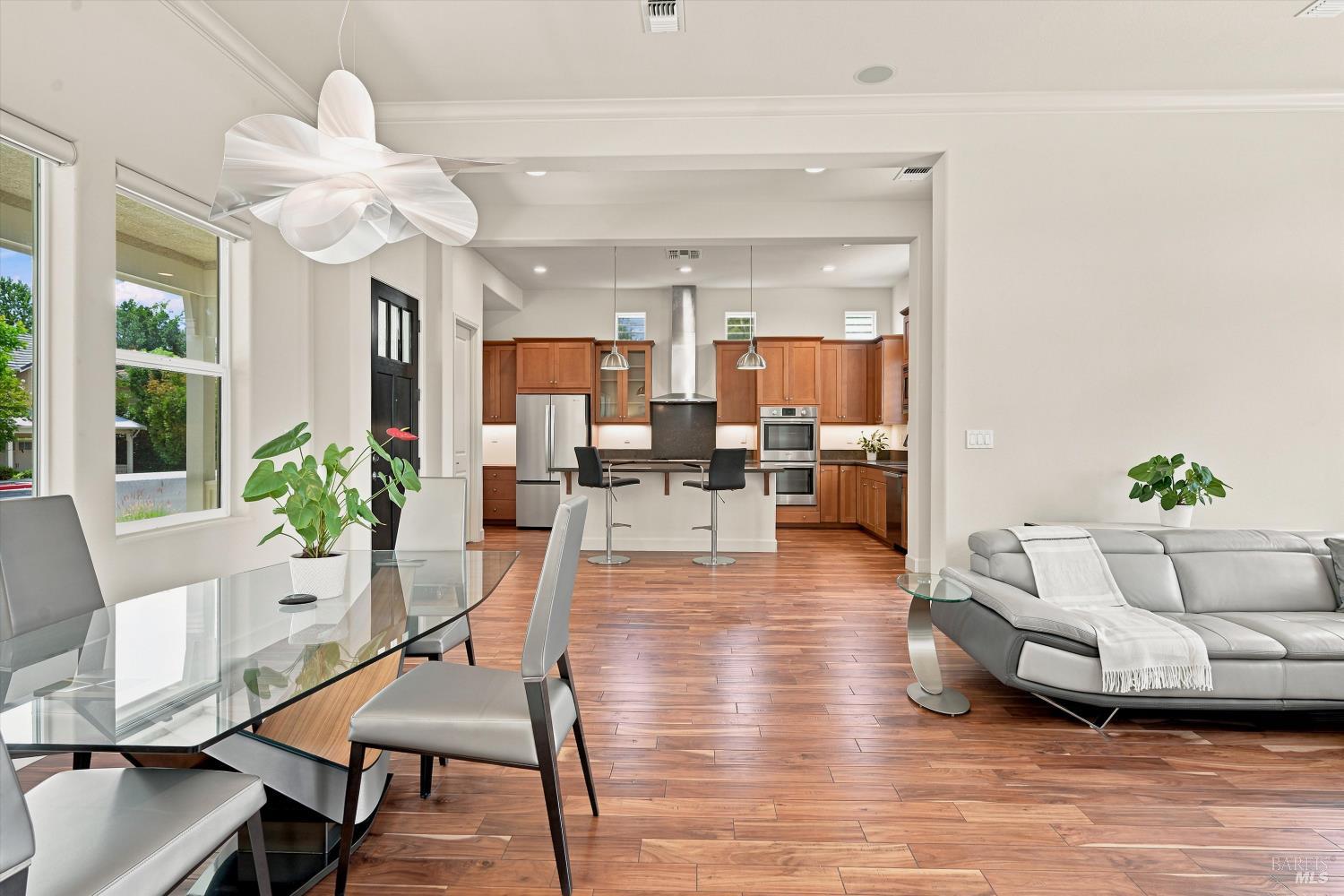 972 Serendipity Way
