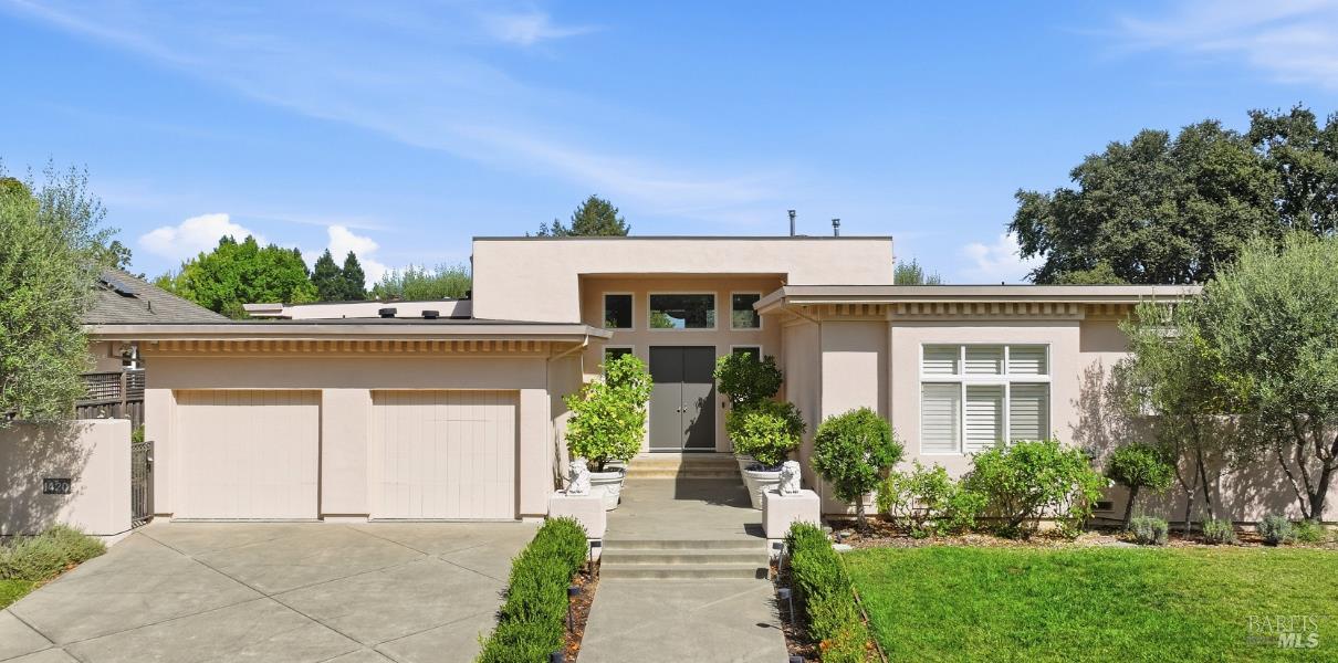 1420 Rosewood Lane