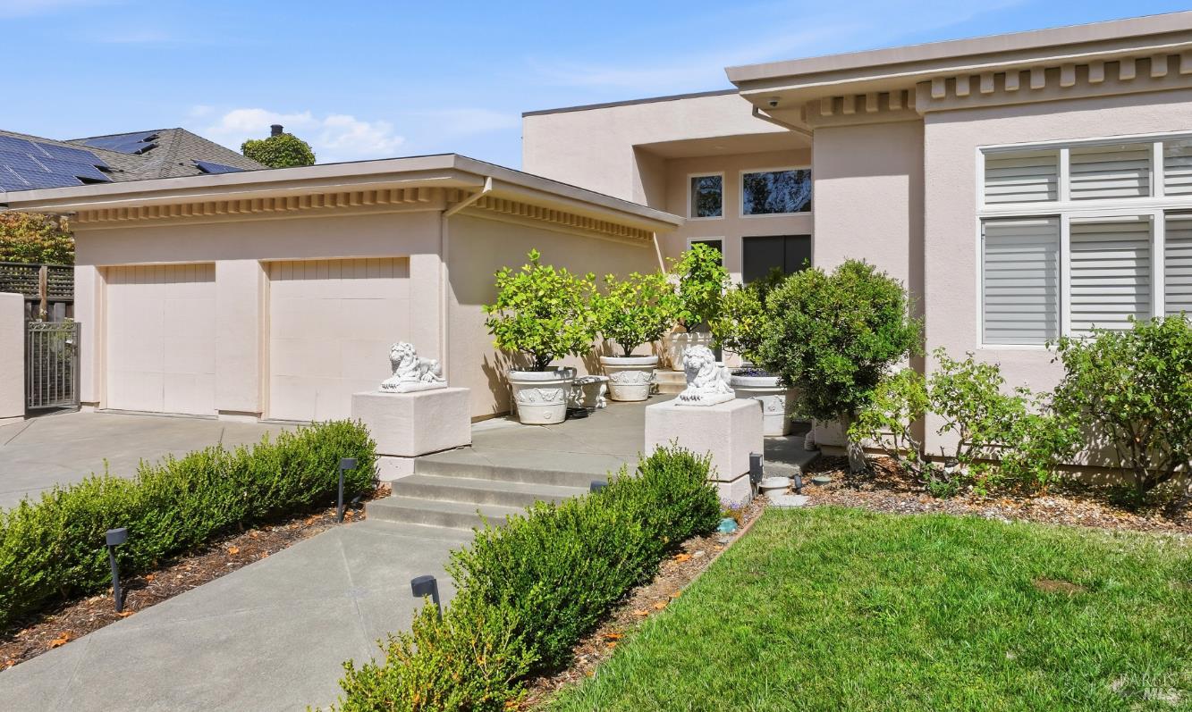 1420 Rosewood Lane