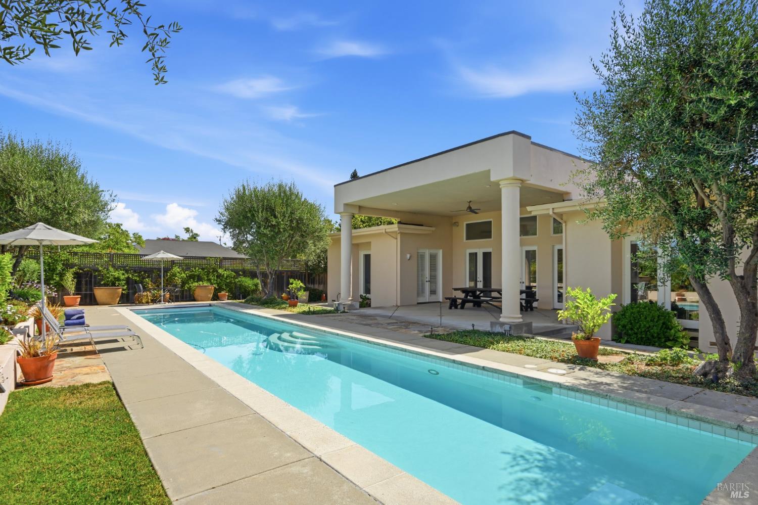 1420 Rosewood Lane