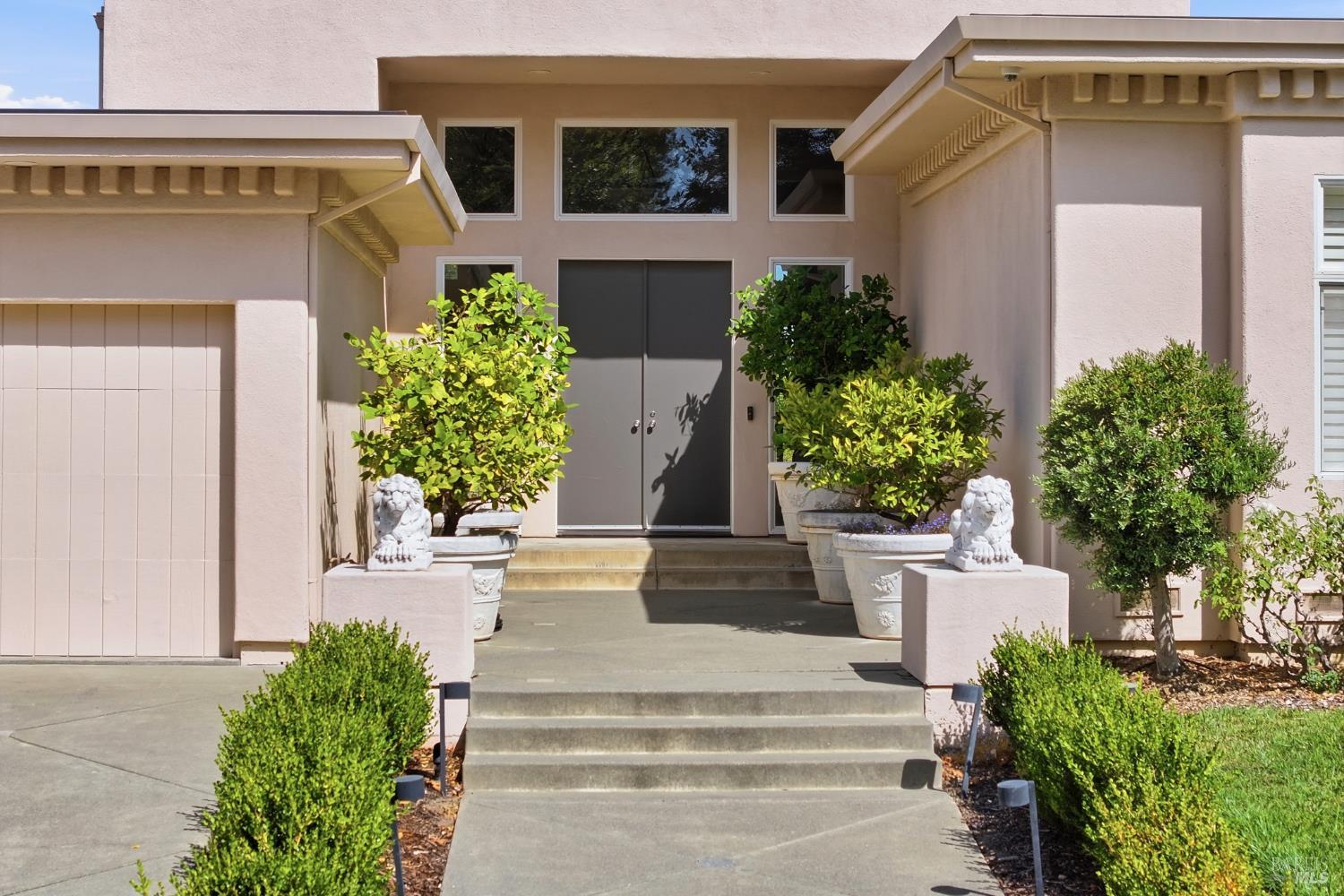 1420 Rosewood Lane