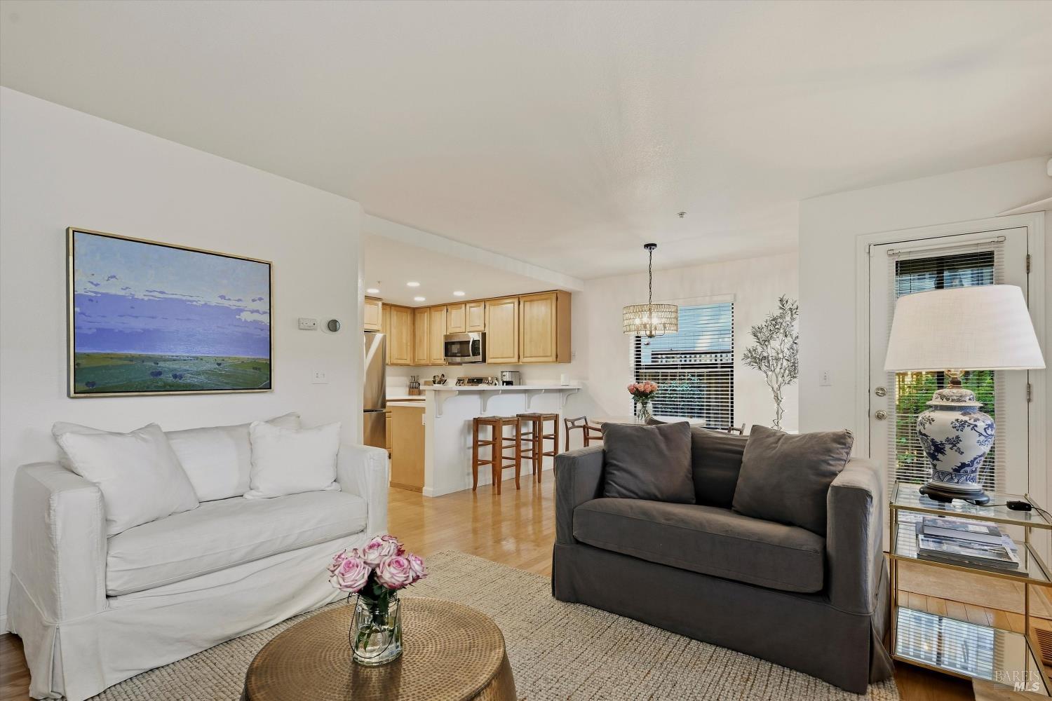 3204 Villa Lane