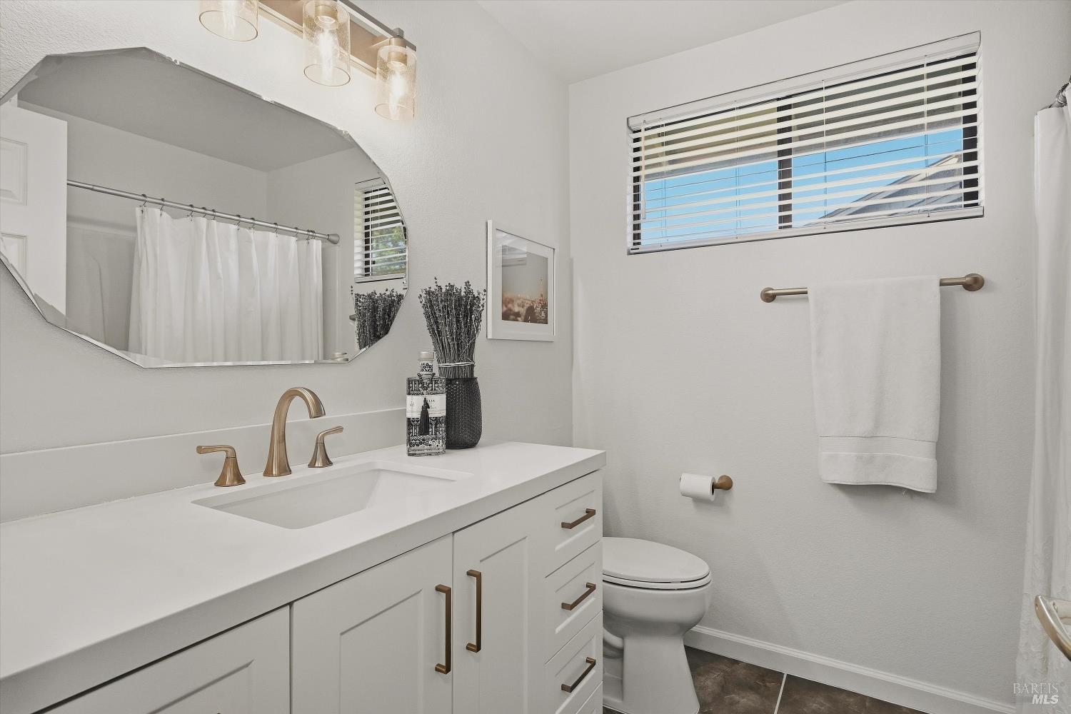 3204 Villa Lane