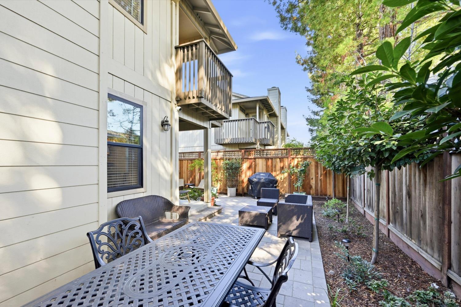 3204 Villa Lane