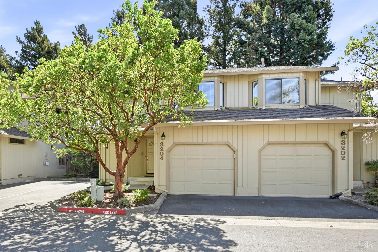 3204 Villa Lane