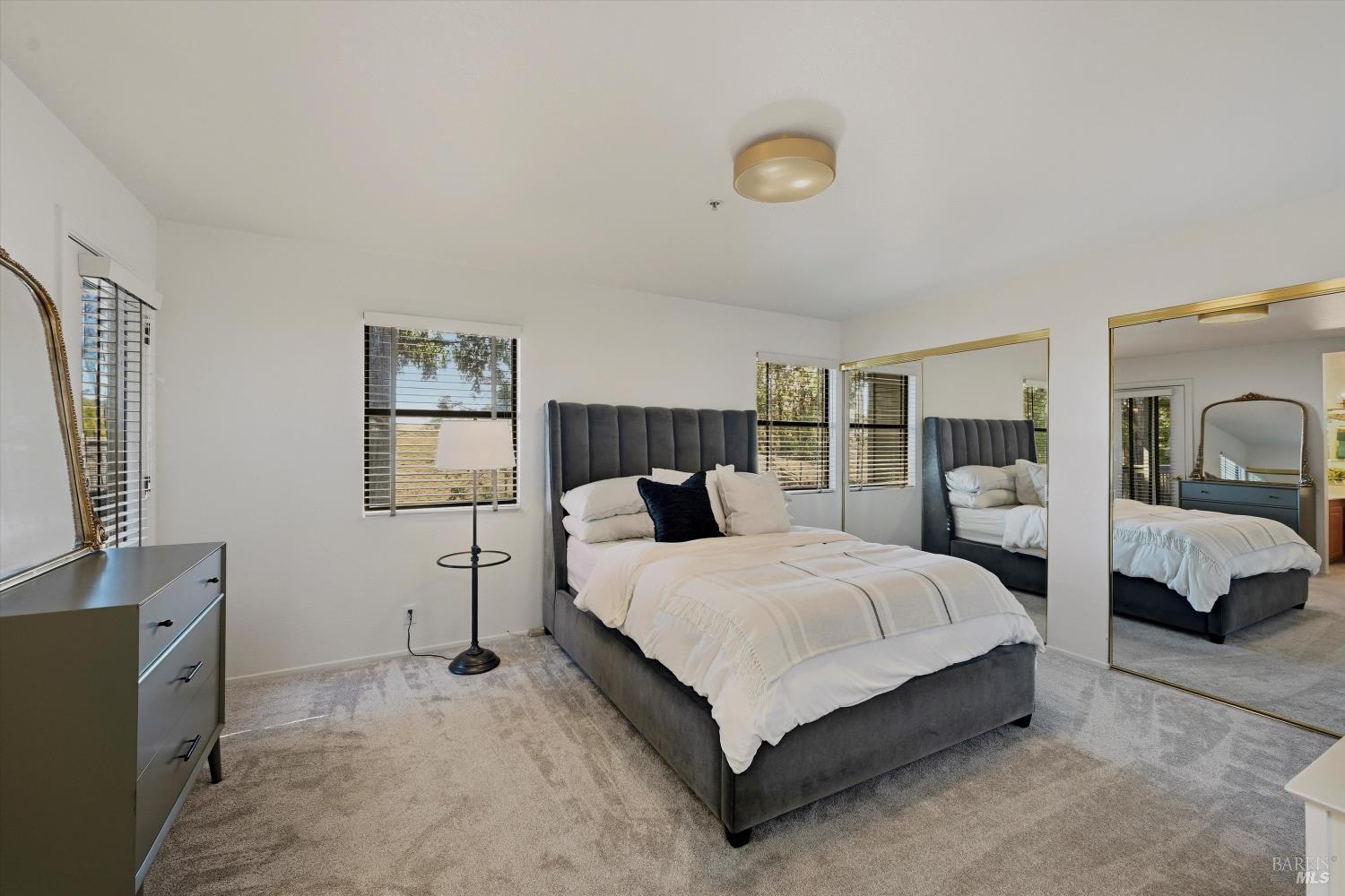 3204 Villa Lane
