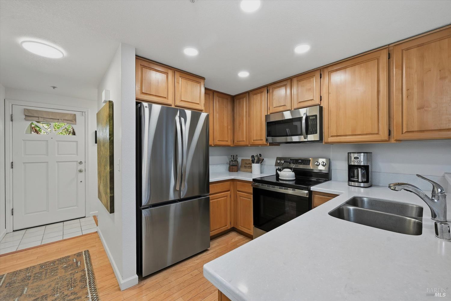 3204 Villa Lane