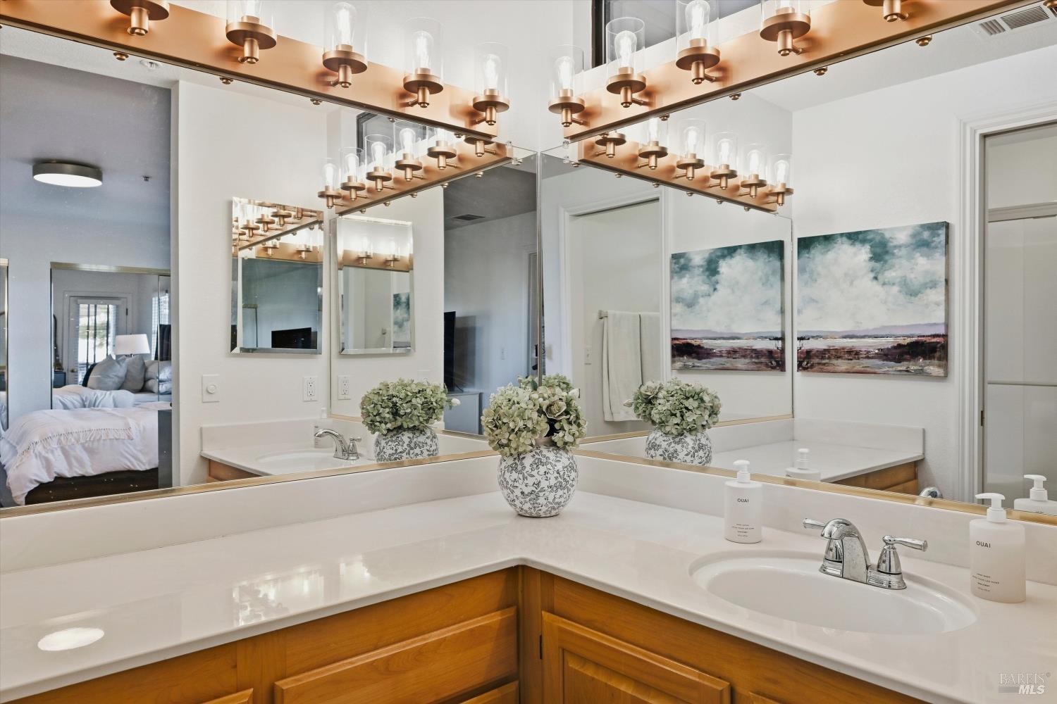 3204 Villa Lane