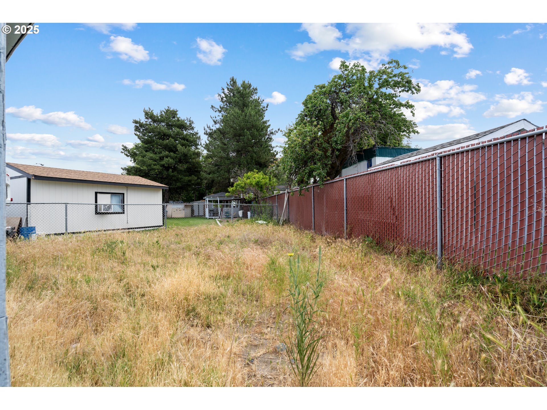1175 SW SANDY DR