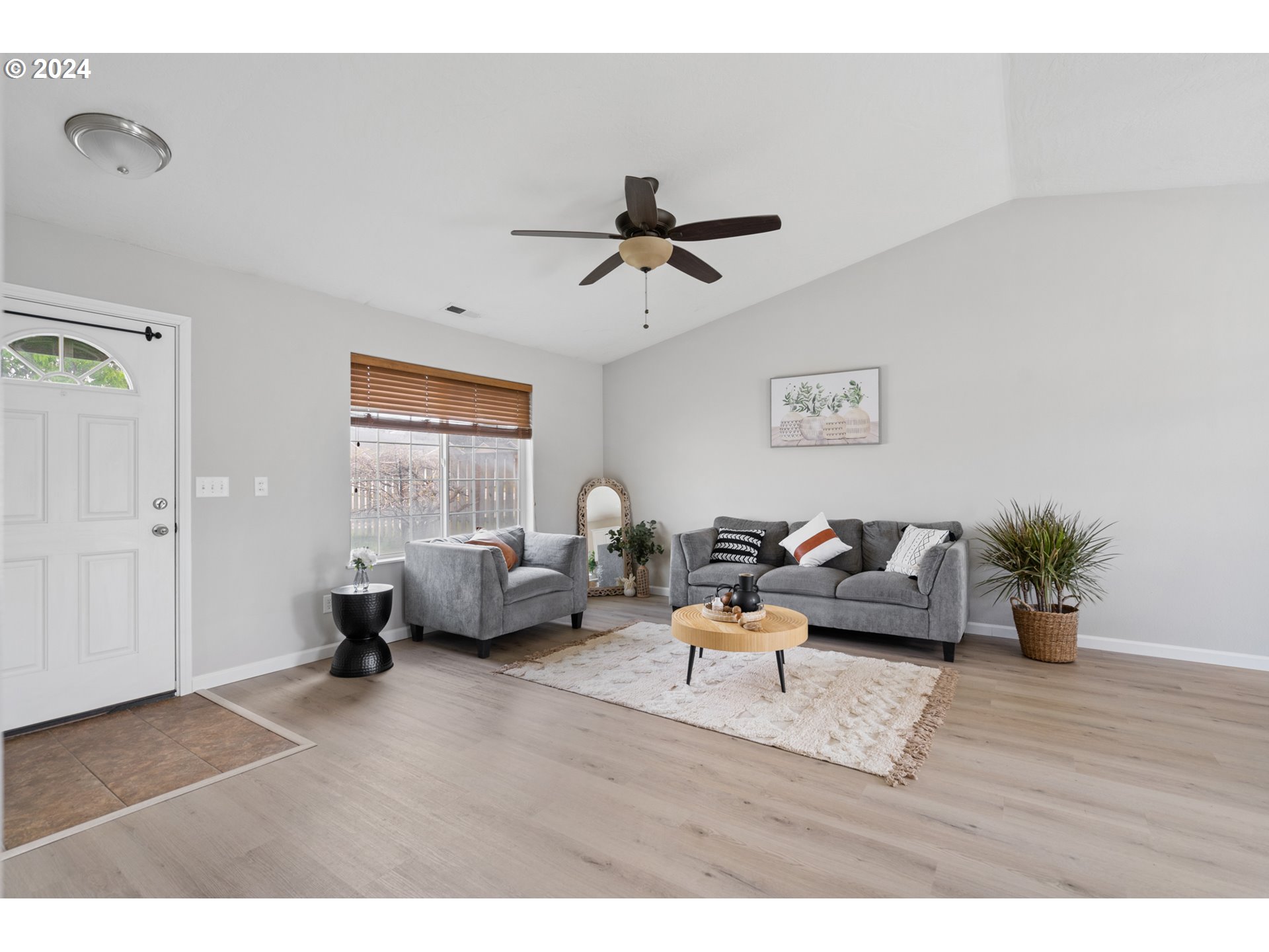 242 GROUSE CT