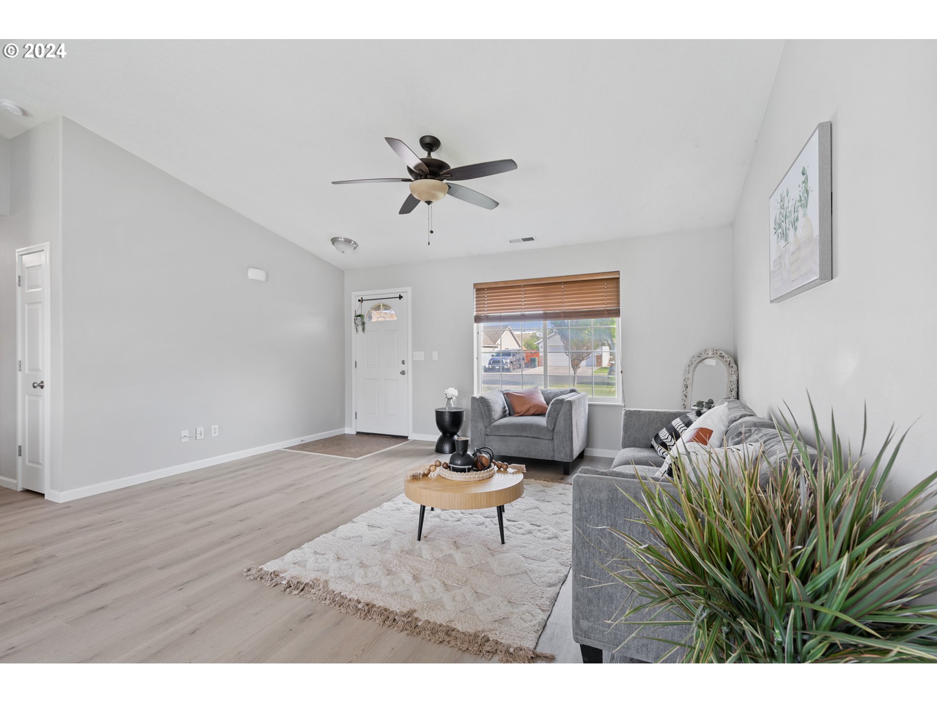 242 GROUSE CT