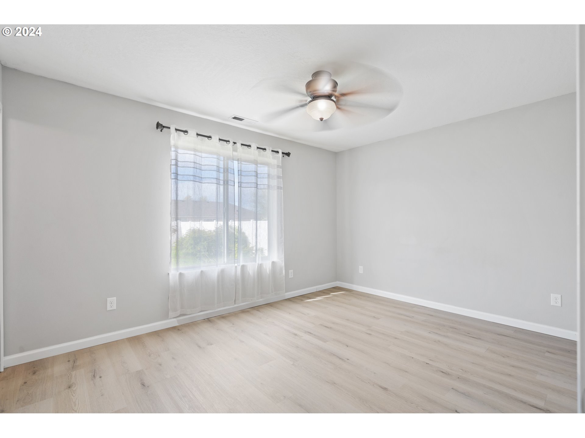 242 GROUSE CT