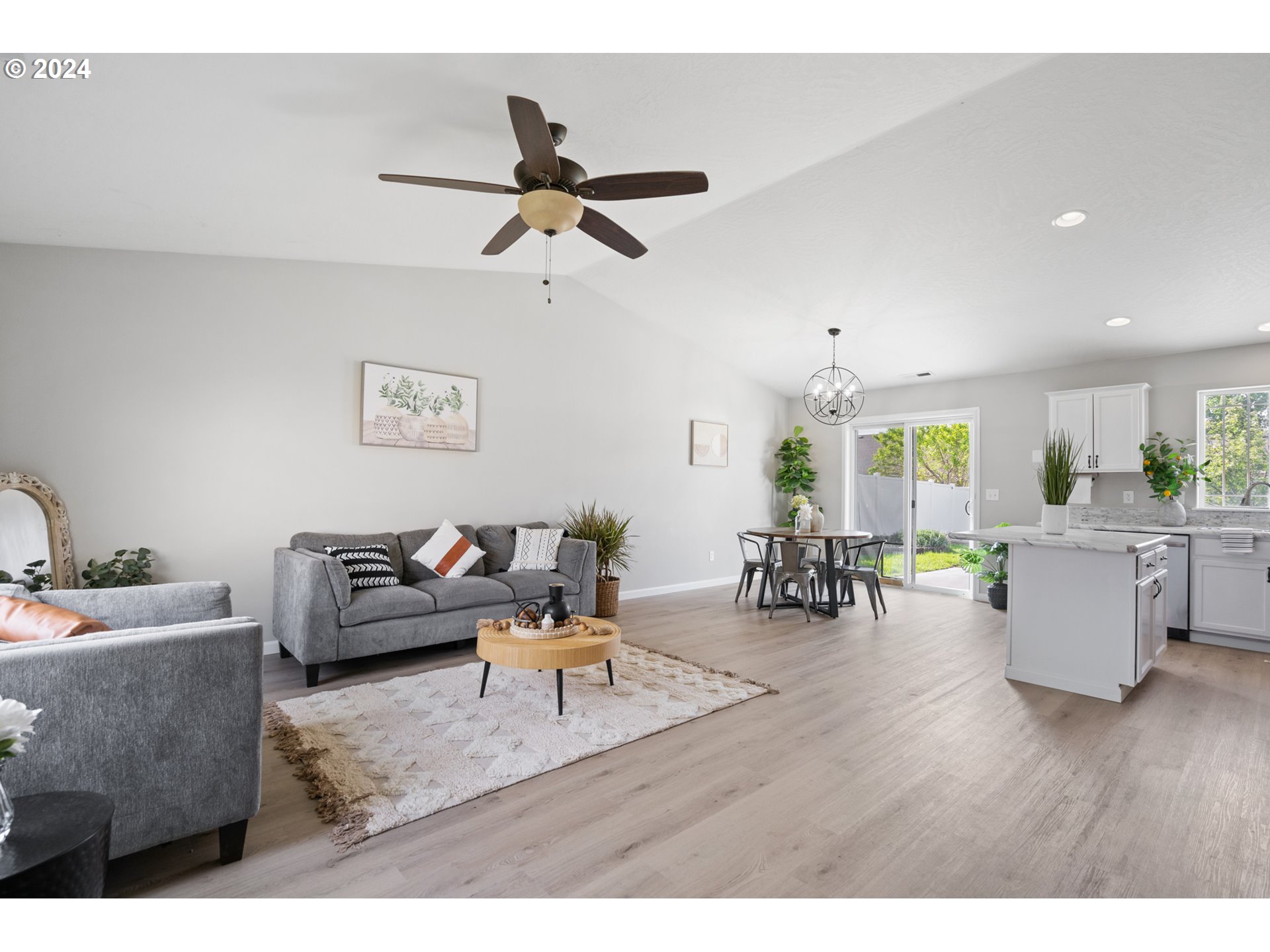 242 GROUSE CT
