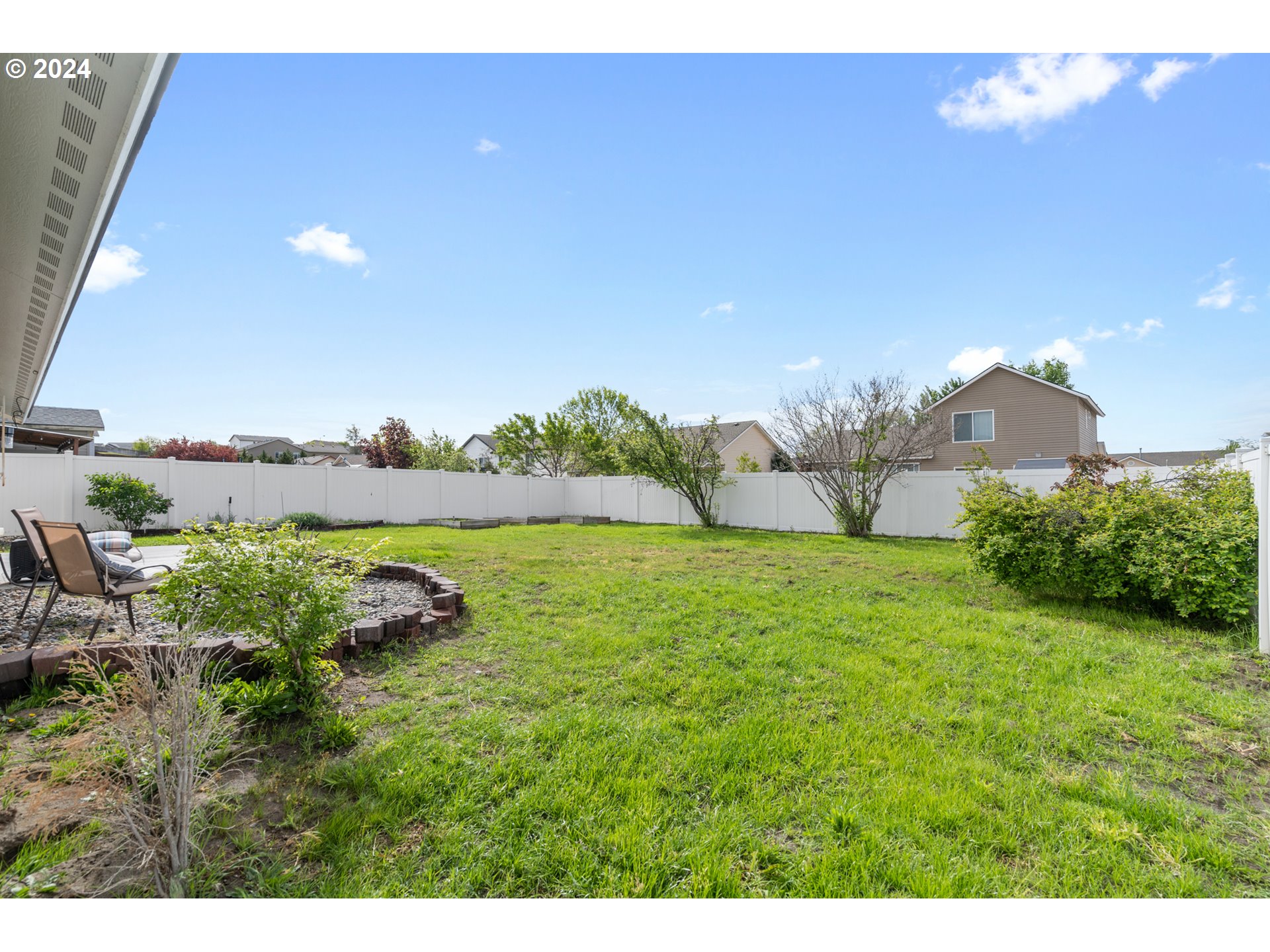 242 GROUSE CT