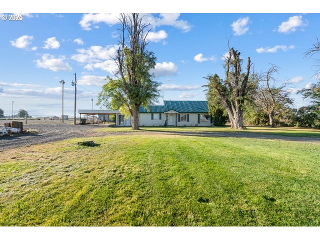 33968 E LOOP RD