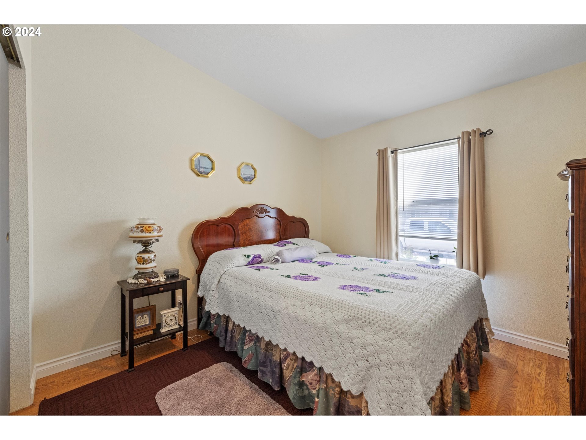 1542 SW AMBER CT