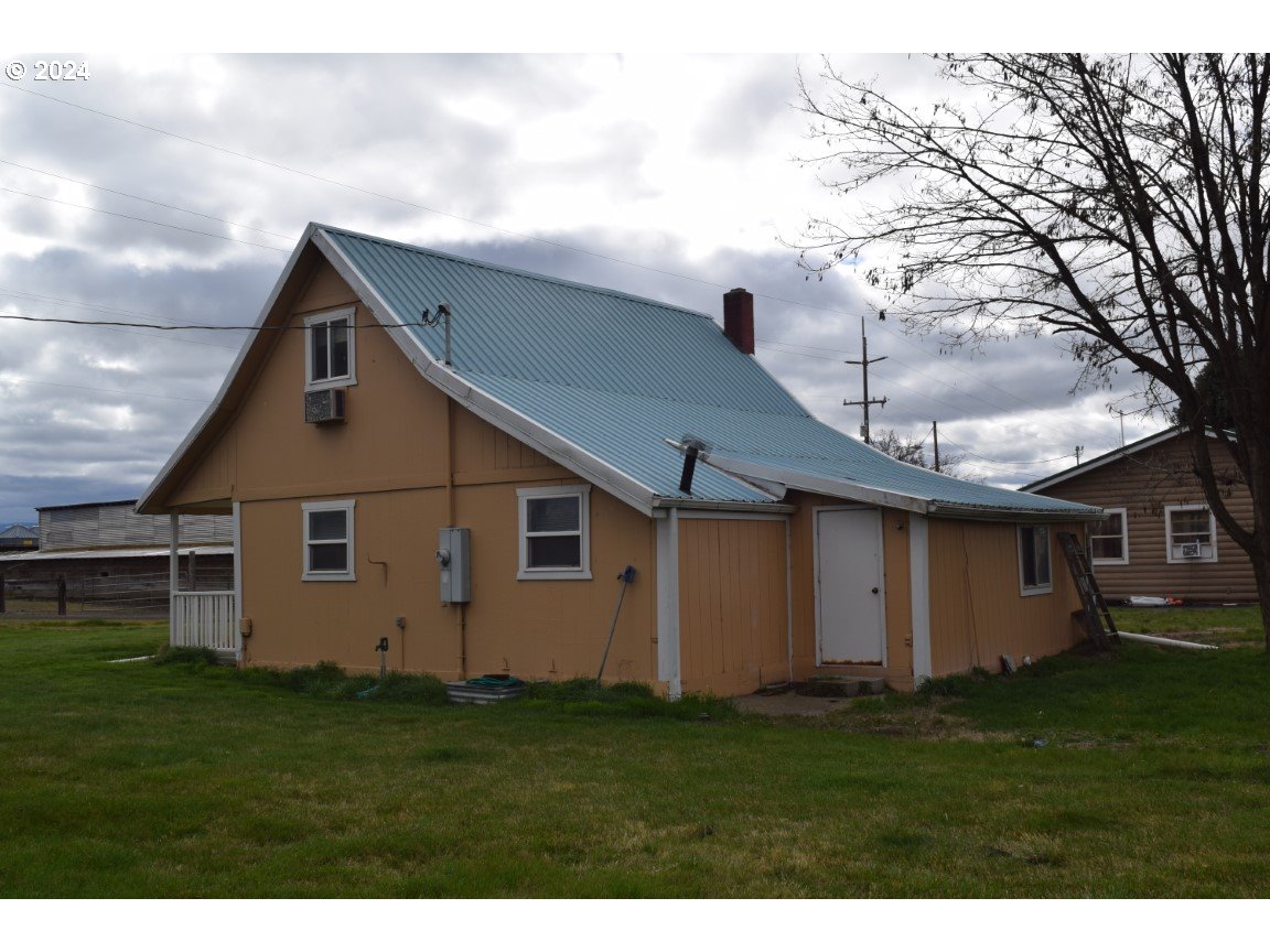 470 S MAIN ST