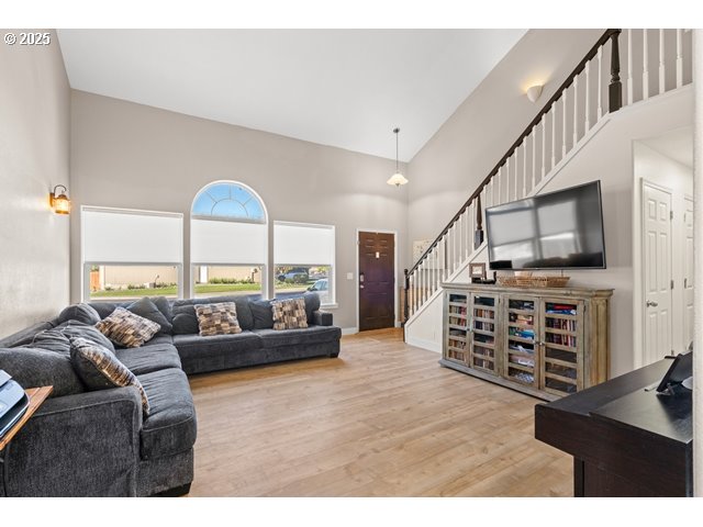 1448 SW RIVERHILL DR
