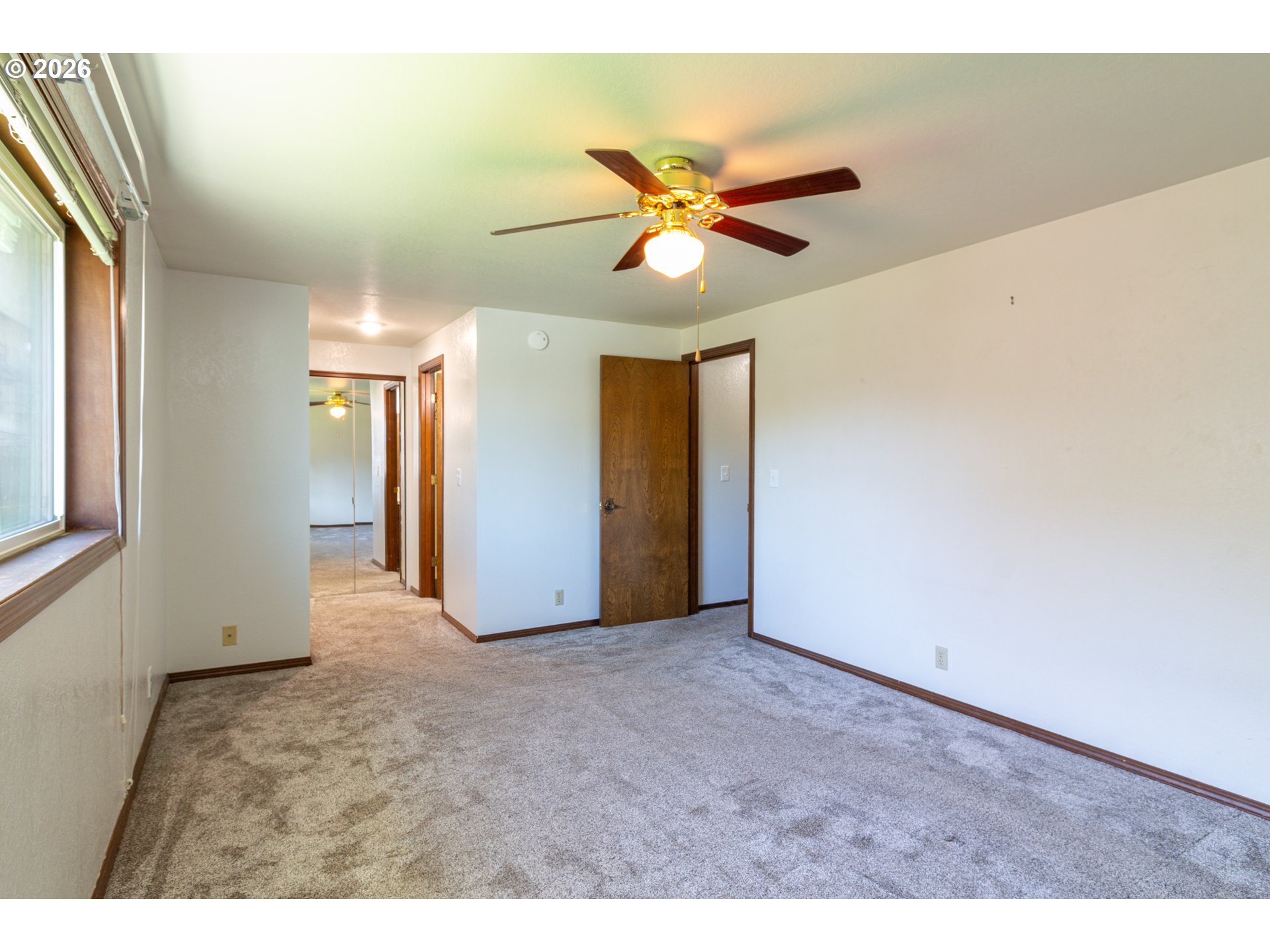 305 SE 9TH DR