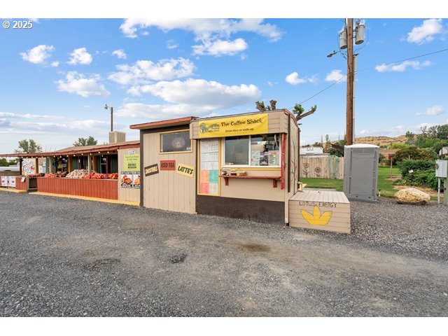 81700 Peach Tree Ln