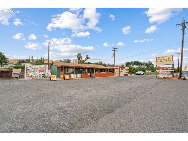 81700 Peach Tree Ln