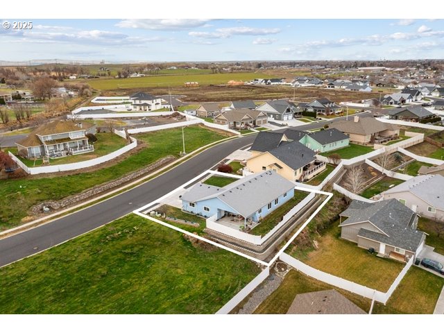 114 SW DESERT SKY DR