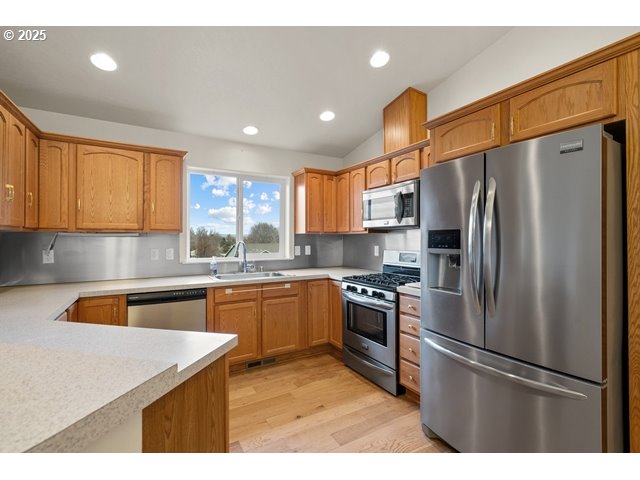 114 SW DESERT SKY DR